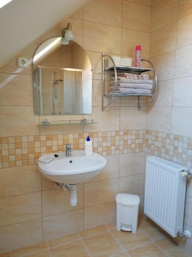 Imola És Andrea Apartmanház Hajduszoboszlo Exterior foto