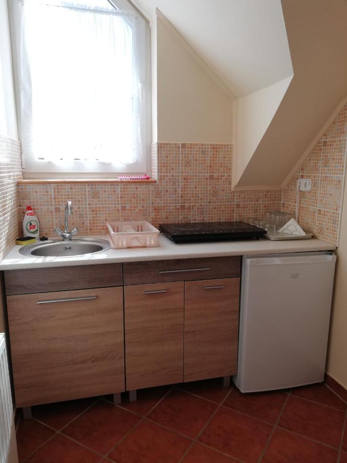 Imola És Andrea Apartmanház Hajduszoboszlo Exterior foto